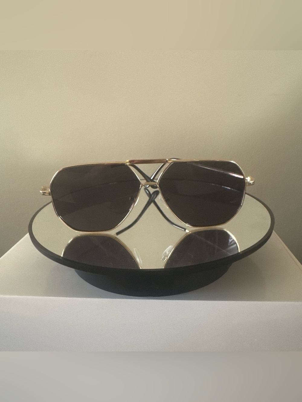 Unisex Gold Metal Aviator Sunglasses with Brown Lenses